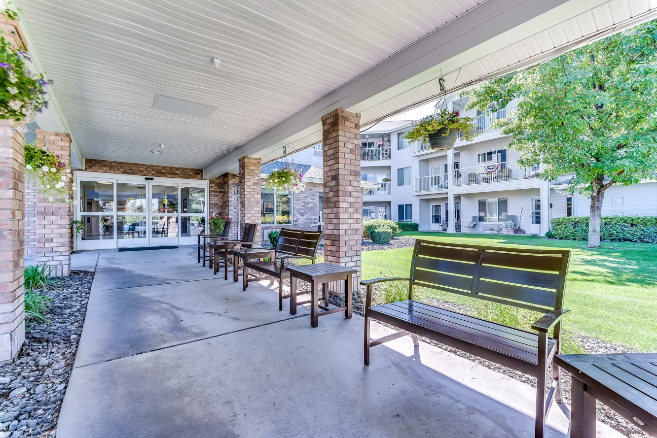 Front porch, entrance Kennewick